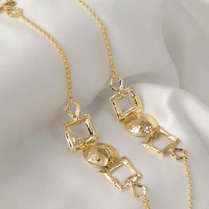 Trendy Golden Necklace